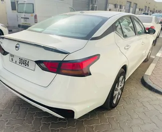 Nissan Altima 租赁。在 阿联酋 出租的 舒适性, 高级 汽车 ✓ Deposit of 1000 AED ✓ 提供 TPL, CDW 保险选项。