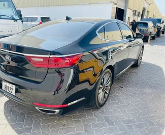 Kia Cadenza 租赁。在 阿联酋 出租的 舒适性, 高级 汽车 ✓ Deposit of 1500 AED ✓ 提供 TPL, CDW 保险选项。