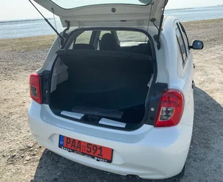 在 在塞浦路斯 租赁 Nissan March 2018 汽车，特点包括 ✓ 使用 Petrol 燃料和 80 马力 ➤ 起价 22 EUR 每天。