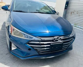 租车 Hyundai Elantra #7108 Automatic 在 在迪拜，配备 1.6L 发动机 ➤ 来自 何塞 阿联酋。