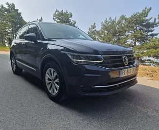 租车 Volkswagen Tiguan #7114 Automatic 在 在 Rafailovici，配备 2.0L 发动机 ➤ 来自 尼古拉 在黑山。