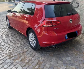 租车 Volkswagen Golf 7 #7289 Automatic 在 在都拉斯，配备 1.6L 发动机 ➤ 来自 Erald 在阿尔巴尼亚。