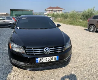 租赁 Volkswagen Passat 的正面视图，地拉那机场, 阿尔巴尼亚 ✓ 汽车编号 #7269。✓ Automatic 变速箱 ✓ 0 评论。