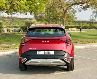 Kia Sportage 2023 在 在迪拜 可租赁，具有 250 km/day 里程限制。