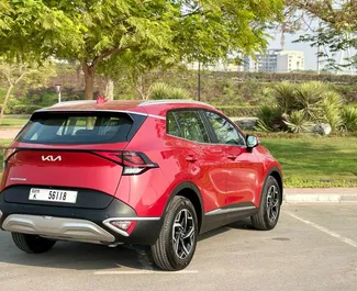 Kia Sportage 2023 的 Petrol 2.0L 发动机，在 在迪拜 出租。