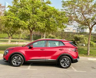 在 阿联酋 租赁 Kia Sportage 2023 汽车，特点包括 ✓ 使用 Petrol 燃料和 190 马力 ➤ 起价 150 AED 每天。