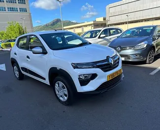 租车 Renault KWID #7373 Automatic 在 在毛里求斯机场，配备 1.2L 发动机 ➤ 来自 杰夫 在毛里求斯。