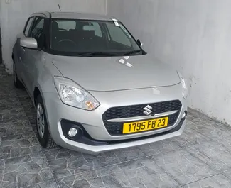 租赁 Suzuki Swift 的正面视图，在毛里求斯, 毛里求斯 ✓ 汽车编号 #7423。✓ Automatic 变速箱 ✓ 0 评论。