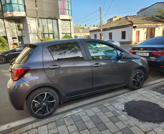 租车 Toyota Yaris #7813 Automatic 在 在库塔伊西，配备 1.5L 发动机 ➤ 来自 阿什坎 在格鲁吉亚。