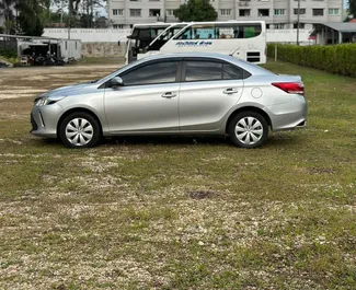 在 在泰国 租赁 Toyota Vios 2019 汽车，特点包括 ✓ 使用 Petrol 燃料和 107 马力 ➤ 起价 1500 THB 每天。