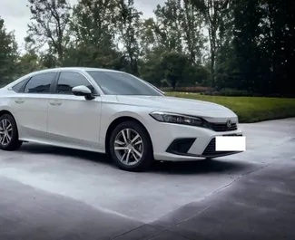 租赁 Honda Civic 的正面视图，在曼谷, 泰国 ✓ 汽车编号 #7416。✓ Automatic 变速箱 ✓ 1 评论。