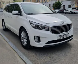 租赁 Kia Carnival 的正面视图，在巴库, 阿塞拜疆 ✓ 汽车编号 #7809。✓ Automatic 变速箱 ✓ 1 评论。