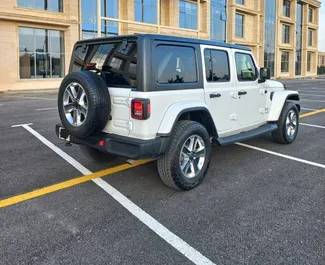 租车 Jeep Wrangler Sahara #7960 Automatic 在 在巴库，配备 2.0L 发动机 ➤ 来自 卡姆兰 在阿塞拜疆。