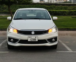 租赁 Suzuki Ciaz 的正面视图，在迪拜, 阿联酋 ✓ 汽车编号 #8337。✓ Automatic 变速箱 ✓ 2 评论。