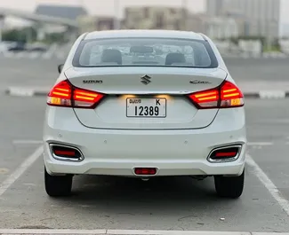 在 阿联酋 租赁 Suzuki Ciaz 2023 汽车，特点包括 ✓ 使用 Petrol 燃料和 120 马力 ➤ 起价 75 AED 每天。