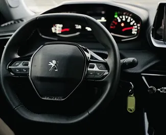 Peugeot 2008 2023 搭载 Front drive 系统，在迪拜 可用。