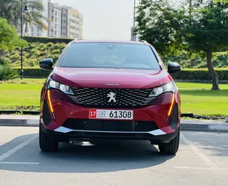 在 阿联酋 租赁 Peugeot 3008 2023 汽车，特点包括 ✓ 使用 Petrol 燃料和 165 马力 ➤ 起价 125 AED 每天。