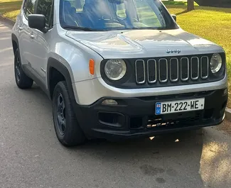 租赁 Jeep Renegade 的正面视图，在第比利斯, 格鲁吉亚 ✓ 汽车编号 #8253。✓ Automatic 变速箱 ✓ 1 评论。