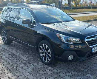 租赁 Subaru Outback 的正面视图，在第比利斯, 格鲁吉亚 ✓ 汽车编号 #8254。✓ Automatic 变速箱 ✓ 1 评论。