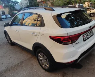 在 在亚美尼亚 租赁 Kia Rio X-line 2019 汽车，特点包括 ✓ 使用 Petrol 燃料和 114 马力 ➤ 起价 42 USD 每天。