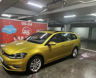 租赁 Volkswagen Golf Variant 的正面视图，在贝尔格莱德, 塞尔维亚 ✓ 汽车编号 #8711。✓ Automatic 变速箱 ✓ 6 评论。