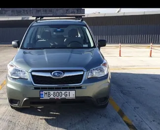 租赁 Subaru Forester 的正面视图，在第比利斯, 格鲁吉亚 ✓ 汽车编号 #8661。✓ Automatic 变速箱 ✓ 4 评论。