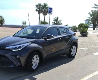 租赁 Toyota C-HR 的正面视图，在巴塞罗那, 西班牙 ✓ 汽车编号 #4757。✓ Automatic 变速箱 ✓ 0 评论。