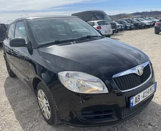 租车 Skoda Fabia #9322 Manual 在 地拉那机场，配备 1.2L 发动机 ➤ 来自 罗密欧 在阿尔巴尼亚。