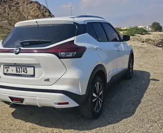 Nissan Kicks 内饰，阿联酋 出租。一辆优秀的 5 座位车，配备 Automatic 变速箱。