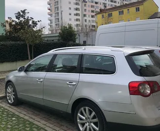 租车 Volkswagen Passat Variant #9430 Automatic 在 在都拉斯，配备 2.0L 发动机 ➤ 来自 Erald 在阿尔巴尼亚。