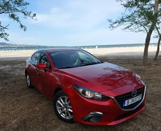 租赁 Mazda 3 的正面视图，在布尔加斯机场, 保加利亚 ✓ 汽车编号 #9433。✓ Automatic 变速箱 ✓ 0 评论。