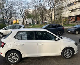 租车 Skoda Fabia #9696 Manual 在 在贝尔格莱德，配备 1.0L 发动机 ➤ 来自 伊万娜 在塞尔维亚。