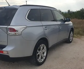 租车 Mitsubishi Outlander #9655 Automatic 在 在布尔加斯机场，配备 2.2L 发动机 ➤ 来自 Trayan 在保加利亚。