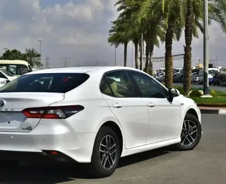租赁 Toyota Camry 的正面视图，在迪拜, 阿联酋 ✓ 汽车编号 #9955。✓ Automatic 变速箱 ✓ 0 评论。