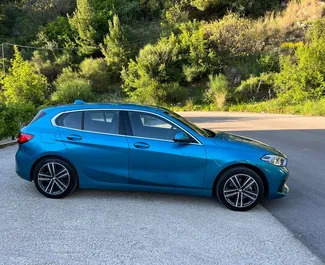 在 在黑山 租赁 BMW 116d 2023 汽车，特点包括 ✓ 使用 Diesel 燃料和 116 马力 ➤ 起价 43 EUR 每天。