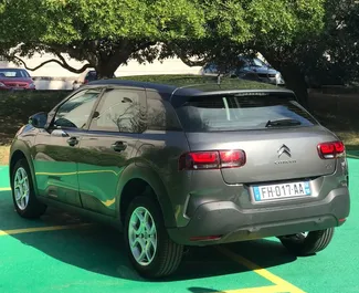 Citroen C4 Cactus 租赁。在 在黑山 出租的 舒适性, 交叉 汽车 ✓ Deposit of 200 EUR ✓ 提供 TPL, SCDW, Abroad 保险选项。