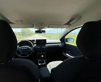 Dacia Jogger 租赁。在 在阿尔巴尼亚 出租的 经济, 舒适性, 小型货车 汽车 ✓ Without Deposit ✓ 提供 TPL, CDW, FDW, Theft, Abroad, Young 保险选项。