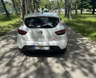 Renault Clio 4 租赁。在 在黑山 出租的 经济 汽车 ✓ Without Deposit ✓ 提供 TPL, Abroad 保险选项。