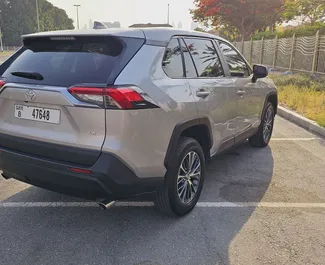 Toyota Rav4 租赁。在 阿联酋 出租的 舒适性, SUV, 交叉 汽车 ✓ Deposit of 1000 AED ✓ 提供 TPL, CDW 保险选项。