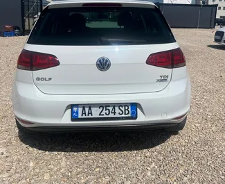 Volkswagen Golf 7 租赁。在 在阿尔巴尼亚 出租的 经济, 舒适性 汽车 ✓ Without Deposit ✓ 提供 TPL, CDW, FDW, Theft, Abroad, Young 保险选项。