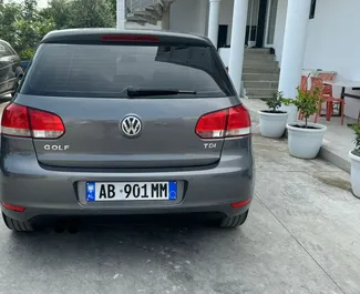 Volkswagen Golf 6 租赁。在 在阿尔巴尼亚 出租的 经济, 舒适性 汽车 ✓ Deposit of 150 EUR ✓ 提供 TPL, FDW, Abroad 保险选项。