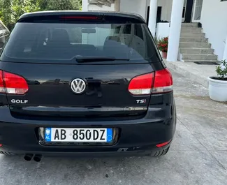 Volkswagen Golf 6 租赁。在 在阿尔巴尼亚 出租的 经济, 舒适性 汽车 ✓ Deposit of 100 EUR ✓ 提供 TPL, FDW, Abroad 保险选项。