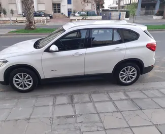 在 在塞浦路斯 租赁 BMW X1 2020 汽车，特点包括 ✓ 使用 Diesel 燃料和 140 马力 ➤ 起价 55 EUR 每天。