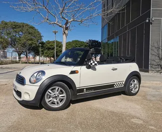 租赁 Mini Cooper Cabrio 的正面视图，在巴塞罗那, 西班牙 ✓ 汽车编号 #10834。✓ Automatic 变速箱 ✓ 0 评论。