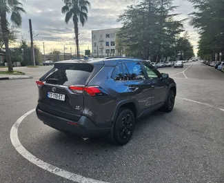 在 在格鲁吉亚 租赁 Toyota Rav4 2020 汽车，特点包括 ✓ 使用 Petrol 燃料和 203 马力 ➤ 起价 160 GEL 每天。
