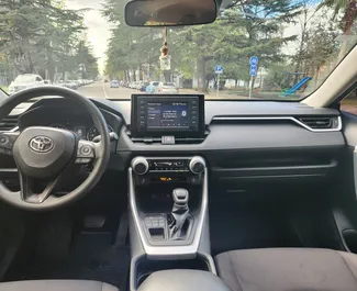 Toyota Rav4 租赁。在 在格鲁吉亚 出租的 舒适性, SUV, 交叉 汽车 ✓ Without Deposit ✓ 提供 TPL, CDW, Passengers, Theft 保险选项。