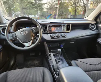 Toyota Rav4 2019 的 Petrol 2.5L 发动机，在 在库塔伊西 出租。