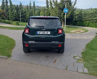 Jeep Renegade 内饰，在格鲁吉亚 出租。一辆优秀的 5 座位车，配备 Automatic 变速箱。