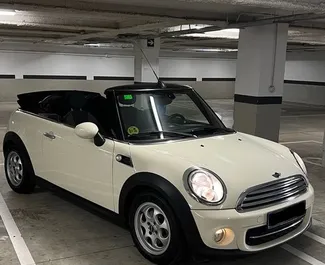 Mini Cooper Cabrio 租赁。在 在西班牙 出租的 舒适性, 高级, 敞篷车 汽车 ✓ Deposit of 500 EUR ✓ 提供 TPL, Theft, Abroad 保险选项。