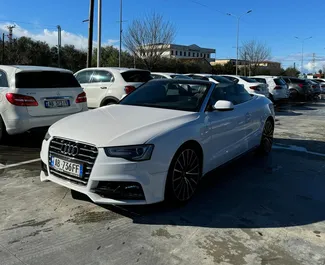 租车 Audi A5 Cabrio #11586 Manual 在 地拉那机场，配备 2.0L 发动机 ➤ 来自 马伦伦 在阿尔巴尼亚。